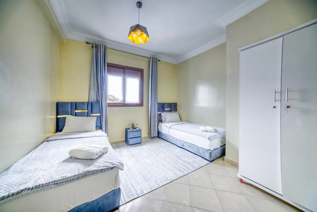 Appartement 2Chambre Et Salon Pres De La Mer Et Des Commodites Agadir