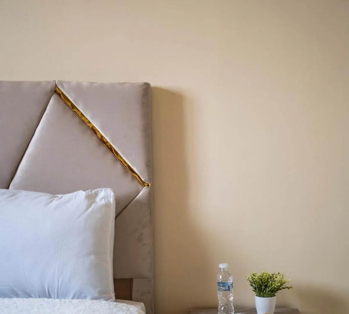 Appartement 2Chambre Et Salon Pres De La Mer Et Des Commodites Agadir