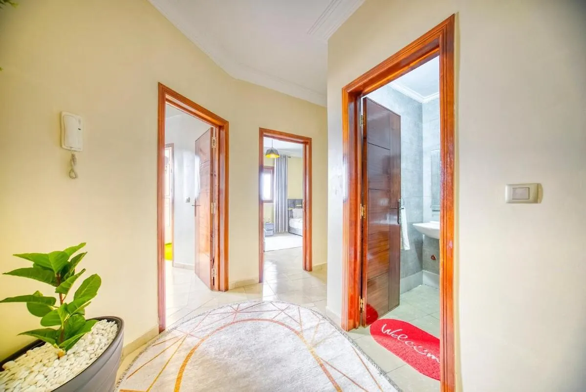 Appartement 2Chambre Et Salon Pres De La Mer Et Des Commodites Agadir 0*,